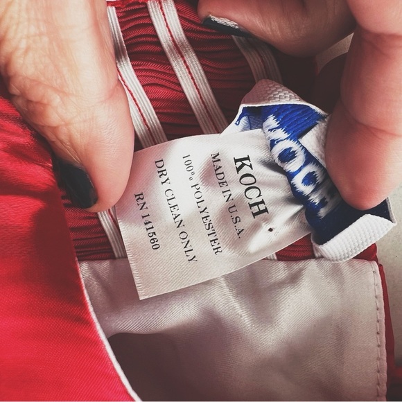 KOCH Logan Puff Sleeve Crop Top in Flame Red Game Day Poof Small Blouse - Picture 5 of 6